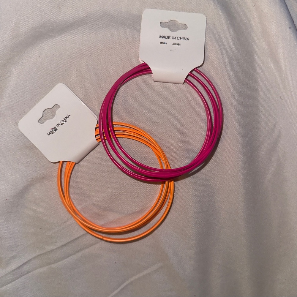 5 for 25 NWT Pink and Orange Bangle Set, Metal 10 Piece